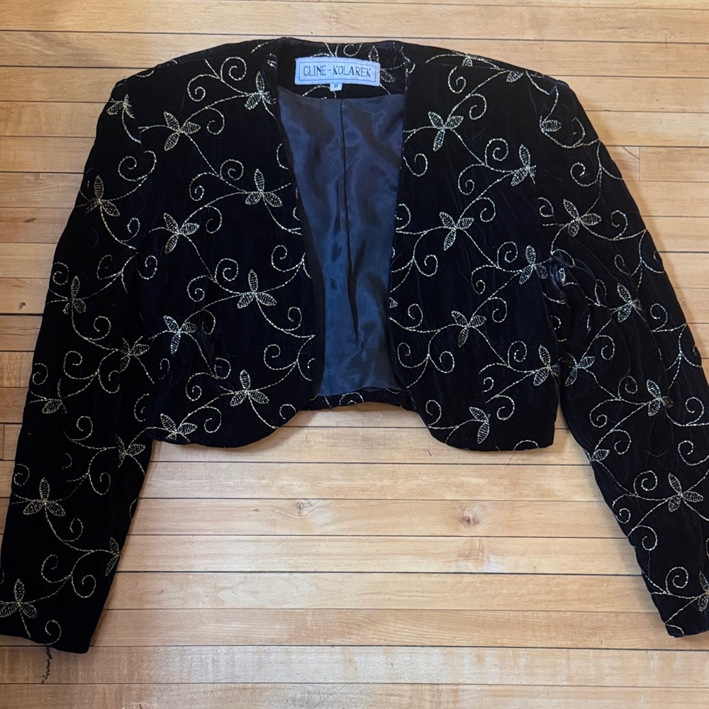 Vintage Cline-Kolarek Size M Black Embroidered Velvet Cropped Jacket